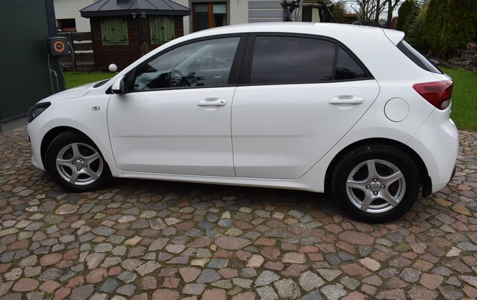 Kia Rio cena 38000 przebieg: 90000, rok produkcji 2017 z Radłów małe 631